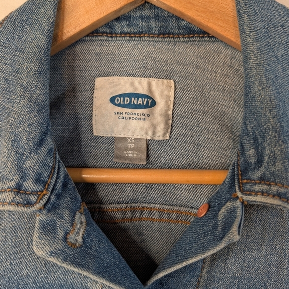 20.Old Navy Women's Classic Blue Jean Jacket - Picture 2 of 4